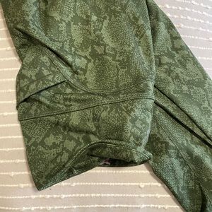Pocket patterned leggings